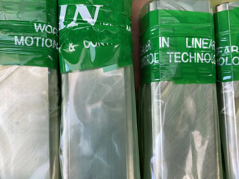 sliders lineales rails HGR45C-HIWIN (en inglés)