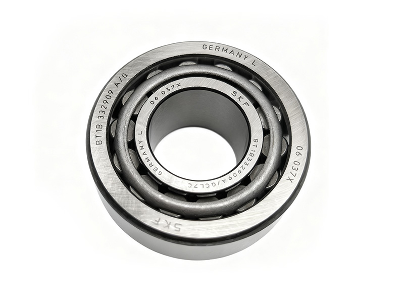 Rodamientos de rodillos cónicos BT1B 332909A/QCL7C-SKF